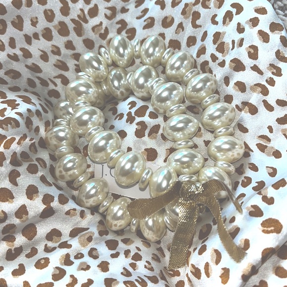 NWT J.Crew Pearl Stretch Bracelets Set-Of-Two - Picture 3 of 3